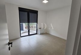 Dvosobni stan u centru Crikvenice, Crikvenica, Apartamento