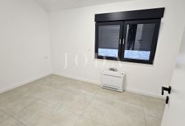 Dvosobni stan u centru Crikvenice, Crikvenica, Apartamento