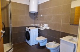 Istra, Ližnjan, prekrasan stan na I. katu 2SS+DB, 80m2, parking, lift! #prodaja, Ližnjan, Appartamento