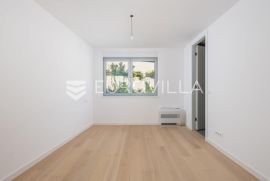 Opatija, trosoban stan NKP 104 m2 u novogradnji, Opatija, Kвартира