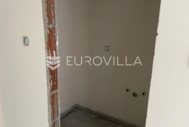 Požega, NOVOGRADNJA, moderan četverosoban stan 77 m2, Požega, Apartamento