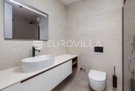 Opatija, dvosoban stan NKP 88 m2 NOVOGRADNJA, Opatija, Stan