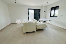 Istra, Umag, NOVOGRADNJA, Stan na drugom katu NKP 64,54 m2, Umag, Kвартира