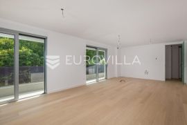 Opatija, trosoban stan NKP 105 m2 u novogradnji, Opatija, Kвартира