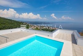 Opatija, atraktivan penthouse s bazenom NKP 367 m2 NOVOGRADNJA, Opatija, Appartement