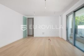 Opatija, atraktivan trosoban stan NKP 111 m2 NOVOGRADNJA, Opatija, Appartment