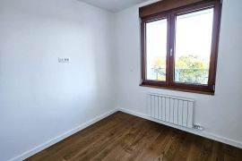 Kalvarija, lux, 46m2, 2.0, VI, cg, lift, garaža ID#1780, Zemun, Wohnung