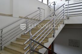 Rijeka, Centar, poslovni prostor površine 800m2, Rijeka, Immobili commerciali