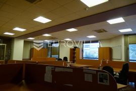 Rijeka, Centar, poslovni prostor površine 800m2, Rijeka, Commercial property