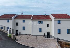 OTOK CRES, CRES - Stan 3S+DB, parking, pogled na more, Cres, Apartamento