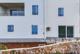 OTOK CRES, CRES CENTAR - Stan 3S+DB + 2 parkirna mjesta + POGLED NA MORE, Cres, Wohnung