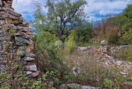 ISTRA, SVETVINČENAT - Prostrano zemljište s ruševnim objektom, Svetvinčenat, Terreno