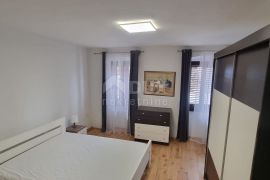 RIJEKA, KRIMEJA - NOVO UREĐENI STAN NA ODLIČNOJ LOKACIJI S REŽIJAMA UKLJUČENIM U CIJENU!, Rijeka, Flat