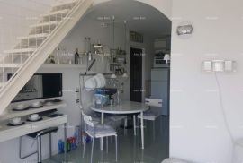 Stan Blizina Novigrada, moderan penthouse u Maredi!, Novigrad, Appartment