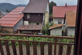 Lokve, kuća u centru 344,64 m2 sa okućnicom i vrtom, Lokve, Casa