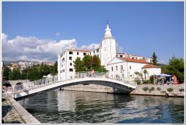 Crikvenica - kuću za radnike iznajmljujemo, Crikvenica, Maison