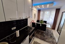 Sesvete-Centar, moderno uređen 3- sobni stan 75,60 m2 sa loggiom, Zagreb, Appartamento