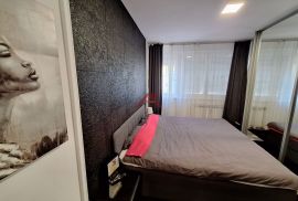 Sesvete-Centar, moderno uređen 3- sobni stan 75,60 m2 sa loggiom, Zagreb, Apartamento