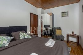 Kuća za odmor uz rijeku 250 m2,P+1+VPOT ,2000 m2 okućnice, Delnice, Дом