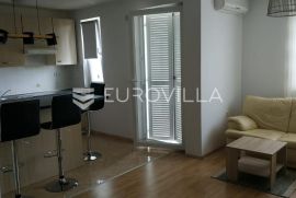 Istra, Rovinjsko selo, jednosoban najam stana NKP 59.74m2 s terasom i parkingom, Rovinj, Wohnung