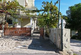 OTOK RAB, BANJOL - Odlična kuća s okućnicom i pogledom na more, Rab, Maison