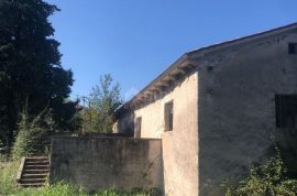 ISTRA, PIĆAN - Prostrano imanje od 2,2Ha s prekrasnim pogledom na Učku, Pićan, Maison