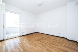 Zagreb, Bukovačka, komforan trosoban stan NKP 114 m2, Zagreb, شقة