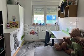 Četverosoban stan s vrtom, Samobor - Okolica, Appartment