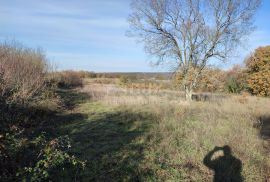 ISTRA, KRNICA - Građevinsko zemljište s panoramskim pogledom na zelenilo, Marčana, Tierra