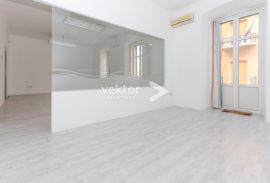 Centar, uredski prostor, 234m2, zakup, Rijeka, العقارات التجارية