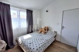 Pula ,Gregovica konforan četverosobni stan 117m2 !, Pula, Appartment