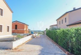 Novigrad, okolica! Predivna vila s bazenom 700 m od mora!, Novigrad, Famiglia