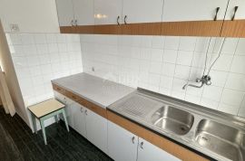 RIJEKA, D. ZAMET- etaža/ stan, 81 m2, 3s kl., POGLED!!!, Rijeka, Flat