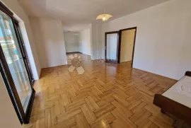 Prostrani apartman u Njivicama, Omišalj, Flat