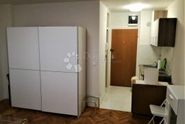 Srdoči - adaptirana garsonjera, Rijeka, Flat