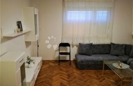 Srdoči - adaptirana garsonjera, Rijeka, Flat