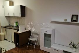 Srdoči - adaptirana garsonjera, Rijeka, Flat