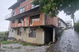 ZAGREB - KUĆA S VELIKIM POTENCIJALOM, Zagreb, Maison