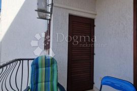 Malinska apartman, prvi kat, pogled na more, Malinska-Dubašnica, Appartment