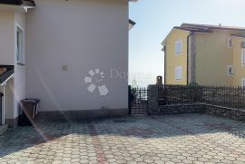 Ika-Oprić stan s pogledom, Opatija - Okolica, Stan