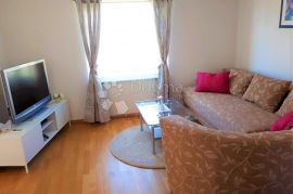 Kuća sa 5 apartmana, svega 600m od mora, Fažana, Kuća