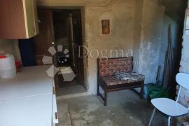 KUĆA S OGROMNIM ZEMLJIŠTEM OD 20 000,0m2, Štrigova, House