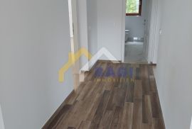 PREKRASNA NOVA KUĆA OKOLICA BARBANA 108m2, Barban, بيت