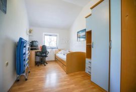 ZADAR - STANOVI - APARTMANSKA KUĆA, Zadar, Famiglia