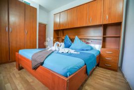 ZADAR - STANOVI - APARTMANSKA KUĆA, Zadar, Kuća