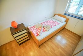 ZADAR - STANOVI - APARTMANSKA KUĆA, Zadar, Ev