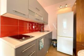 Crikvenica-Centar, kuća sa 3 apartmana, Crikvenica, بيت