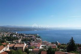 OPATIJA, CENTAR- građevinsko zemljište 2864m2 S GRAĐ. DOZVOLOM!!! za 3 ville i panoramskim pogledom na more, Opatija, Zemljište