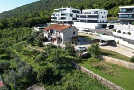 OPATIJA, CENTAR - zemljište 929m2 za vilu s bazenom s građevinskom dozvolom, centar Opatije, panoramski pogled, Opatija, Zemljište