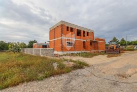 Vodnjan, okolica, nova kuća sa bazenom, Vodnjan, House